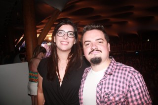 
<a style='margin-left: 5px;' class='btn btn-xs btn-social btn-facebook' href='https://www.facebook.com/sharer/sharer.php?u=https://www.galeramix.com.br/imagem/a57/800-800-90/conteudo/site_galerias/57/ce-petry-luan-santana-71.jpg' rel='popup' data-width='500' data-height='400'><i class='fa fa-facebook'></i>Compartilhar <span class='hidden-xs'>no Facebook</span>
</a> 
<a class='btn btn-default btn-xs' target='_blank' href='imagem/a57/800-800-90/conteudo/site_galerias/57/ce-petry-luan-santana-71.jpg'>
<span class='glyphicon glyphicon-cloud-download'></span> Salvar
</a>
