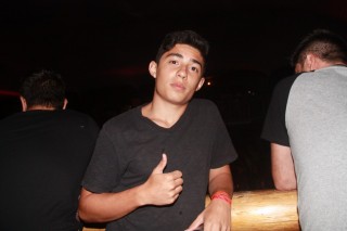 
<a style='margin-left: 5px;' class='btn btn-xs btn-social btn-facebook' href='https://www.facebook.com/sharer/sharer.php?u=https://www.galeramix.com.br/imagem/a57/800-800-90/conteudo/site_galerias/57/ce-petry-luan-santana-75.jpg' rel='popup' data-width='500' data-height='400'><i class='fa fa-facebook'></i>Compartilhar <span class='hidden-xs'>no Facebook</span>
</a> 
<a class='btn btn-default btn-xs' target='_blank' href='imagem/a57/800-800-90/conteudo/site_galerias/57/ce-petry-luan-santana-75.jpg'>
<span class='glyphicon glyphicon-cloud-download'></span> Salvar
</a>
