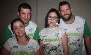 
                <a style='margin-left: 5px;' class='btn btn-xs btn-social btn-facebook' href='https://www.facebook.com/sharer/sharer.php?u=https://www.galeramix.com.br/imagem/a58/800-800-90/conteudo/site_galerias/58/desenferruje-2018-103.jpg' rel='popup' data-width='500' data-height='400'><i class='fa fa-facebook'></i>Compartilhar <span class='hidden-xs'>no Facebook</span>
            </a> 
            <a class='btn btn-default btn-xs' target='_blank' href='imagem/a58/800-800-90/conteudo/site_galerias/58/desenferruje-2018-103.jpg'>
                <span class='glyphicon glyphicon-cloud-download'></span> Salvar
            </a>
            