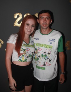 
<a style='margin-left: 5px;' class='btn btn-xs btn-social btn-facebook' href='https://www.facebook.com/sharer/sharer.php?u=https://www.galeramix.com.br/imagem/a58/800-800-90/conteudo/site_galerias/58/desenferruje-2018-11.jpg' rel='popup' data-width='500' data-height='400'><i class='fa fa-facebook'></i>Compartilhar <span class='hidden-xs'>no Facebook</span>
</a> 
<a class='btn btn-default btn-xs' target='_blank' href='imagem/a58/800-800-90/conteudo/site_galerias/58/desenferruje-2018-11.jpg'>
<span class='glyphicon glyphicon-cloud-download'></span> Salvar
</a>
