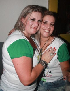 
<a style='margin-left: 5px;' class='btn btn-xs btn-social btn-facebook' href='https://www.facebook.com/sharer/sharer.php?u=https://www.galeramix.com.br/imagem/a58/800-800-90/conteudo/site_galerias/58/desenferruje-2018-125.jpg' rel='popup' data-width='500' data-height='400'><i class='fa fa-facebook'></i>Compartilhar <span class='hidden-xs'>no Facebook</span>
</a> 
<a class='btn btn-default btn-xs' target='_blank' href='imagem/a58/800-800-90/conteudo/site_galerias/58/desenferruje-2018-125.jpg'>
<span class='glyphicon glyphicon-cloud-download'></span> Salvar
</a>
