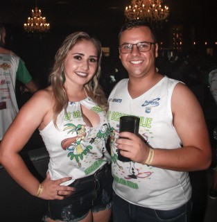 
<a style='margin-left: 5px;' class='btn btn-xs btn-social btn-facebook' href='https://www.facebook.com/sharer/sharer.php?u=https://www.galeramix.com.br/imagem/a58/800-800-90/conteudo/site_galerias/58/desenferruje-2018-140.jpg' rel='popup' data-width='500' data-height='400'><i class='fa fa-facebook'></i>Compartilhar <span class='hidden-xs'>no Facebook</span>
</a> 
<a class='btn btn-default btn-xs' target='_blank' href='imagem/a58/800-800-90/conteudo/site_galerias/58/desenferruje-2018-140.jpg'>
<span class='glyphicon glyphicon-cloud-download'></span> Salvar
</a>
