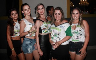 
<a style='margin-left: 5px;' class='btn btn-xs btn-social btn-facebook' href='https://www.facebook.com/sharer/sharer.php?u=https://www.galeramix.com.br/imagem/a58/800-800-90/conteudo/site_galerias/58/desenferruje-2018-147.jpg' rel='popup' data-width='500' data-height='400'><i class='fa fa-facebook'></i>Compartilhar <span class='hidden-xs'>no Facebook</span>
</a> 
<a class='btn btn-default btn-xs' target='_blank' href='imagem/a58/800-800-90/conteudo/site_galerias/58/desenferruje-2018-147.jpg'>
<span class='glyphicon glyphicon-cloud-download'></span> Salvar
</a>
