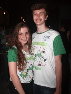 
<a style='margin-left: 5px;' class='btn btn-xs btn-social btn-facebook' href='https://www.facebook.com/sharer/sharer.php?u=https://www.galeramix.com.br/imagem/a58/800-800-90/conteudo/site_galerias/58/desenferruje-2018-158.jpg' rel='popup' data-width='500' data-height='400'><i class='fa fa-facebook'></i>Compartilhar <span class='hidden-xs'>no Facebook</span>
</a> 
<a class='btn btn-default btn-xs' target='_blank' href='imagem/a58/800-800-90/conteudo/site_galerias/58/desenferruje-2018-158.jpg'>
<span class='glyphicon glyphicon-cloud-download'></span> Salvar
</a>
