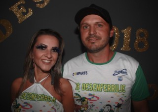 
<a style='margin-left: 5px;' class='btn btn-xs btn-social btn-facebook' href='https://www.facebook.com/sharer/sharer.php?u=https://www.galeramix.com.br/imagem/a58/800-800-90/conteudo/site_galerias/58/desenferruje-2018-32.jpg' rel='popup' data-width='500' data-height='400'><i class='fa fa-facebook'></i>Compartilhar <span class='hidden-xs'>no Facebook</span>
</a> 
<a class='btn btn-default btn-xs' target='_blank' href='imagem/a58/800-800-90/conteudo/site_galerias/58/desenferruje-2018-32.jpg'>
<span class='glyphicon glyphicon-cloud-download'></span> Salvar
</a>
