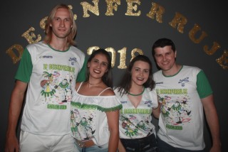 
<a style='margin-left: 5px;' class='btn btn-xs btn-social btn-facebook' href='https://www.facebook.com/sharer/sharer.php?u=https://www.galeramix.com.br/imagem/a58/800-800-90/conteudo/site_galerias/58/desenferruje-2018-46.jpg' rel='popup' data-width='500' data-height='400'><i class='fa fa-facebook'></i>Compartilhar <span class='hidden-xs'>no Facebook</span>
</a> 
<a class='btn btn-default btn-xs' target='_blank' href='imagem/a58/800-800-90/conteudo/site_galerias/58/desenferruje-2018-46.jpg'>
<span class='glyphicon glyphicon-cloud-download'></span> Salvar
</a>
