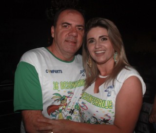 
<a style='margin-left: 5px;' class='btn btn-xs btn-social btn-facebook' href='https://www.facebook.com/sharer/sharer.php?u=https://www.galeramix.com.br/imagem/a58/800-800-90/conteudo/site_galerias/58/desenferruje-2018-80.jpg' rel='popup' data-width='500' data-height='400'><i class='fa fa-facebook'></i>Compartilhar <span class='hidden-xs'>no Facebook</span>
</a> 
<a class='btn btn-default btn-xs' target='_blank' href='imagem/a58/800-800-90/conteudo/site_galerias/58/desenferruje-2018-80.jpg'>
<span class='glyphicon glyphicon-cloud-download'></span> Salvar
</a>
