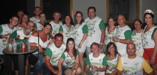 
<a style='margin-left: 5px;' class='btn btn-xs btn-social btn-facebook' href='https://www.facebook.com/sharer/sharer.php?u=https://www.galeramix.com.br/imagem/a58/800-800-90/conteudo/site_galerias/58/desenferruje-2018-84.jpg' rel='popup' data-width='500' data-height='400'><i class='fa fa-facebook'></i>Compartilhar <span class='hidden-xs'>no Facebook</span>
</a> 
<a class='btn btn-default btn-xs' target='_blank' href='imagem/a58/800-800-90/conteudo/site_galerias/58/desenferruje-2018-84.jpg'>
<span class='glyphicon glyphicon-cloud-download'></span> Salvar
</a>
