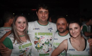 
<a style='margin-left: 5px;' class='btn btn-xs btn-social btn-facebook' href='https://www.facebook.com/sharer/sharer.php?u=https://www.galeramix.com.br/imagem/a58/800-800-90/conteudo/site_galerias/58/desenferruje-2018-90.jpg' rel='popup' data-width='500' data-height='400'><i class='fa fa-facebook'></i>Compartilhar <span class='hidden-xs'>no Facebook</span>
</a> 
<a class='btn btn-default btn-xs' target='_blank' href='imagem/a58/800-800-90/conteudo/site_galerias/58/desenferruje-2018-90.jpg'>
<span class='glyphicon glyphicon-cloud-download'></span> Salvar
</a>
