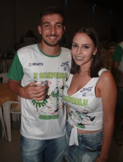 
<a style='margin-left: 5px;' class='btn btn-xs btn-social btn-facebook' href='https://www.facebook.com/sharer/sharer.php?u=https://www.galeramix.com.br/imagem/a58/800-800-90/conteudo/site_galerias/58/desenferruje-2018-94.jpg' rel='popup' data-width='500' data-height='400'><i class='fa fa-facebook'></i>Compartilhar <span class='hidden-xs'>no Facebook</span>
</a> 
<a class='btn btn-default btn-xs' target='_blank' href='imagem/a58/800-800-90/conteudo/site_galerias/58/desenferruje-2018-94.jpg'>
<span class='glyphicon glyphicon-cloud-download'></span> Salvar
</a>
