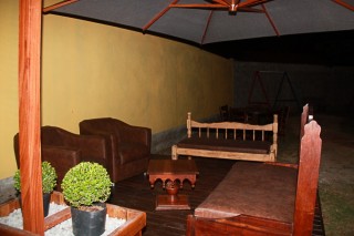 
<a style='margin-left: 5px;' class='btn btn-xs btn-social btn-facebook' href='https://www.facebook.com/sharer/sharer.php?u=https://www.galeramix.com.br/imagem/a60/800-800-90/conteudo/site_galerias/60/magnatas-the-house-19.jpg' rel='popup' data-width='500' data-height='400'><i class='fa fa-facebook'></i>Compartilhar <span class='hidden-xs'>no Facebook</span>
</a> 
<a class='btn btn-default btn-xs' target='_blank' href='imagem/a60/800-800-90/conteudo/site_galerias/60/magnatas-the-house-19.jpg'>
<span class='glyphicon glyphicon-cloud-download'></span> Salvar
</a>
