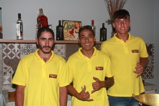 
<a style='margin-left: 5px;' class='btn btn-xs btn-social btn-facebook' href='https://www.facebook.com/sharer/sharer.php?u=https://www.galeramix.com.br/imagem/a60/800-800-90/conteudo/site_galerias/60/magnatas-the-house-28.jpg' rel='popup' data-width='500' data-height='400'><i class='fa fa-facebook'></i>Compartilhar <span class='hidden-xs'>no Facebook</span>
</a> 
<a class='btn btn-default btn-xs' target='_blank' href='imagem/a60/800-800-90/conteudo/site_galerias/60/magnatas-the-house-28.jpg'>
<span class='glyphicon glyphicon-cloud-download'></span> Salvar
</a>
