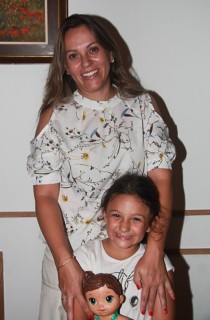 
<a style='margin-left: 5px;' class='btn btn-xs btn-social btn-facebook' href='https://www.facebook.com/sharer/sharer.php?u=https://www.galeramix.com.br/imagem/a60/800-800-90/conteudo/site_galerias/60/magnatas-the-house-40.jpg' rel='popup' data-width='500' data-height='400'><i class='fa fa-facebook'></i>Compartilhar <span class='hidden-xs'>no Facebook</span>
</a> 
<a class='btn btn-default btn-xs' target='_blank' href='imagem/a60/800-800-90/conteudo/site_galerias/60/magnatas-the-house-40.jpg'>
<span class='glyphicon glyphicon-cloud-download'></span> Salvar
</a>
