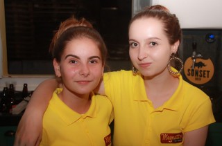 
<a style='margin-left: 5px;' class='btn btn-xs btn-social btn-facebook' href='https://www.facebook.com/sharer/sharer.php?u=https://www.galeramix.com.br/imagem/a60/800-800-90/conteudo/site_galerias/60/magnatas-the-house-61.jpg' rel='popup' data-width='500' data-height='400'><i class='fa fa-facebook'></i>Compartilhar <span class='hidden-xs'>no Facebook</span>
</a> 
<a class='btn btn-default btn-xs' target='_blank' href='imagem/a60/800-800-90/conteudo/site_galerias/60/magnatas-the-house-61.jpg'>
<span class='glyphicon glyphicon-cloud-download'></span> Salvar
</a>
