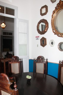 
<a style='margin-left: 5px;' class='btn btn-xs btn-social btn-facebook' href='https://www.facebook.com/sharer/sharer.php?u=https://www.galeramix.com.br/imagem/a60/800-800-90/conteudo/site_galerias/60/magnatas-the-house-9.jpg' rel='popup' data-width='500' data-height='400'><i class='fa fa-facebook'></i>Compartilhar <span class='hidden-xs'>no Facebook</span>
</a> 
<a class='btn btn-default btn-xs' target='_blank' href='imagem/a60/800-800-90/conteudo/site_galerias/60/magnatas-the-house-9.jpg'>
<span class='glyphicon glyphicon-cloud-download'></span> Salvar
</a>
