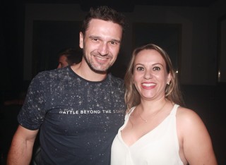 
    <a style='margin-left: 5px;' class='btn btn-xs btn-social btn-facebook' href='https://www.facebook.com/sharer/sharer.php?u=https://www.galeramix.com.br/imagem/a61/800-800-90/conteudo/site_galerias/61/canja-dos-amigos-2018-live-tijucas-17.jpg' rel='popup' data-width='500' data-height='400'><i class='fa fa-facebook'></i>Compartilhar <span class='hidden-xs'>no Facebook</span>
</a> 
<a class='btn btn-default btn-xs' target='_blank' href='imagem/a61/800-800-90/conteudo/site_galerias/61/canja-dos-amigos-2018-live-tijucas-17.jpg'>
    <span class='glyphicon glyphicon-cloud-download'></span> Salvar
</a>
