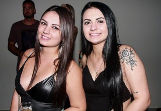 
<a style='margin-left: 5px;' class='btn btn-xs btn-social btn-facebook' href='https://www.facebook.com/sharer/sharer.php?u=https://www.galeramix.com.br/imagem/a61/800-800-90/conteudo/site_galerias/61/canja-dos-amigos-2018-live-tijucas-29.jpg' rel='popup' data-width='500' data-height='400'><i class='fa fa-facebook'></i>Compartilhar <span class='hidden-xs'>no Facebook</span>
</a> 
<a class='btn btn-default btn-xs' target='_blank' href='imagem/a61/800-800-90/conteudo/site_galerias/61/canja-dos-amigos-2018-live-tijucas-29.jpg'>
<span class='glyphicon glyphicon-cloud-download'></span> Salvar
</a>
