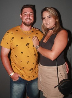 
<a style='margin-left: 5px;' class='btn btn-xs btn-social btn-facebook' href='https://www.facebook.com/sharer/sharer.php?u=https://www.galeramix.com.br/imagem/a61/800-800-90/conteudo/site_galerias/61/canja-dos-amigos-2018-live-tijucas-4.jpg' rel='popup' data-width='500' data-height='400'><i class='fa fa-facebook'></i>Compartilhar <span class='hidden-xs'>no Facebook</span>
</a> 
<a class='btn btn-default btn-xs' target='_blank' href='imagem/a61/800-800-90/conteudo/site_galerias/61/canja-dos-amigos-2018-live-tijucas-4.jpg'>
<span class='glyphicon glyphicon-cloud-download'></span> Salvar
</a>
