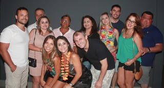 
<a style='margin-left: 5px;' class='btn btn-xs btn-social btn-facebook' href='https://www.facebook.com/sharer/sharer.php?u=https://www.galeramix.com.br/imagem/a61/800-800-90/conteudo/site_galerias/61/canja-dos-amigos-2018-live-tijucas-74.jpg' rel='popup' data-width='500' data-height='400'><i class='fa fa-facebook'></i>Compartilhar <span class='hidden-xs'>no Facebook</span>
</a> 
<a class='btn btn-default btn-xs' target='_blank' href='imagem/a61/800-800-90/conteudo/site_galerias/61/canja-dos-amigos-2018-live-tijucas-74.jpg'>
<span class='glyphicon glyphicon-cloud-download'></span> Salvar
</a>
