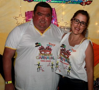 
<a style='margin-left: 5px;' class='btn btn-xs btn-social btn-facebook' href='https://www.facebook.com/sharer/sharer.php?u=https://www.galeramix.com.br/imagem/a63/800-800-90/conteudo/site_galerias/63/baile-de-carnaval-para-casais-ctg-fogao-de-lenha-tijucas-115.jpg' rel='popup' data-width='500' data-height='400'><i class='fa fa-facebook'></i>Compartilhar <span class='hidden-xs'>no Facebook</span>
</a> 
<a class='btn btn-default btn-xs' target='_blank' href='imagem/a63/800-800-90/conteudo/site_galerias/63/baile-de-carnaval-para-casais-ctg-fogao-de-lenha-tijucas-115.jpg'>
<span class='glyphicon glyphicon-cloud-download'></span> Salvar
</a>
