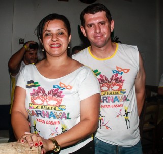 
<a style='margin-left: 5px;' class='btn btn-xs btn-social btn-facebook' href='https://www.facebook.com/sharer/sharer.php?u=https://www.galeramix.com.br/imagem/a63/800-800-90/conteudo/site_galerias/63/baile-de-carnaval-para-casais-ctg-fogao-de-lenha-tijucas-129.jpg' rel='popup' data-width='500' data-height='400'><i class='fa fa-facebook'></i>Compartilhar <span class='hidden-xs'>no Facebook</span>
</a> 
<a class='btn btn-default btn-xs' target='_blank' href='imagem/a63/800-800-90/conteudo/site_galerias/63/baile-de-carnaval-para-casais-ctg-fogao-de-lenha-tijucas-129.jpg'>
<span class='glyphicon glyphicon-cloud-download'></span> Salvar
</a>
