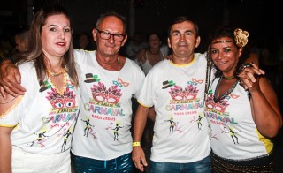 
<a style='margin-left: 5px;' class='btn btn-xs btn-social btn-facebook' href='https://www.facebook.com/sharer/sharer.php?u=https://www.galeramix.com.br/imagem/a63/800-800-90/conteudo/site_galerias/63/baile-de-carnaval-para-casais-ctg-fogao-de-lenha-tijucas-144.jpg' rel='popup' data-width='500' data-height='400'><i class='fa fa-facebook'></i>Compartilhar <span class='hidden-xs'>no Facebook</span>
</a> 
<a class='btn btn-default btn-xs' target='_blank' href='imagem/a63/800-800-90/conteudo/site_galerias/63/baile-de-carnaval-para-casais-ctg-fogao-de-lenha-tijucas-144.jpg'>
<span class='glyphicon glyphicon-cloud-download'></span> Salvar
</a>
