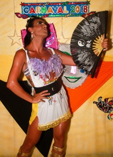 
<a style='margin-left: 5px;' class='btn btn-xs btn-social btn-facebook' href='https://www.facebook.com/sharer/sharer.php?u=https://www.galeramix.com.br/imagem/a63/800-800-90/conteudo/site_galerias/63/baile-de-carnaval-para-casais-ctg-fogao-de-lenha-tijucas-145.jpg' rel='popup' data-width='500' data-height='400'><i class='fa fa-facebook'></i>Compartilhar <span class='hidden-xs'>no Facebook</span>
</a> 
<a class='btn btn-default btn-xs' target='_blank' href='imagem/a63/800-800-90/conteudo/site_galerias/63/baile-de-carnaval-para-casais-ctg-fogao-de-lenha-tijucas-145.jpg'>
<span class='glyphicon glyphicon-cloud-download'></span> Salvar
</a>
