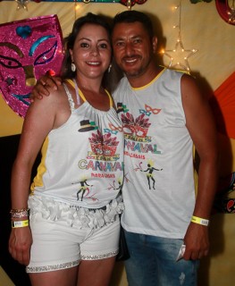 
<a style='margin-left: 5px;' class='btn btn-xs btn-social btn-facebook' href='https://www.facebook.com/sharer/sharer.php?u=https://www.galeramix.com.br/imagem/a63/800-800-90/conteudo/site_galerias/63/baile-de-carnaval-para-casais-ctg-fogao-de-lenha-tijucas-148.jpg' rel='popup' data-width='500' data-height='400'><i class='fa fa-facebook'></i>Compartilhar <span class='hidden-xs'>no Facebook</span>
</a> 
<a class='btn btn-default btn-xs' target='_blank' href='imagem/a63/800-800-90/conteudo/site_galerias/63/baile-de-carnaval-para-casais-ctg-fogao-de-lenha-tijucas-148.jpg'>
<span class='glyphicon glyphicon-cloud-download'></span> Salvar
</a>
