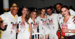 
<a style='margin-left: 5px;' class='btn btn-xs btn-social btn-facebook' href='https://www.facebook.com/sharer/sharer.php?u=https://www.galeramix.com.br/imagem/a63/800-800-90/conteudo/site_galerias/63/baile-de-carnaval-para-casais-ctg-fogao-de-lenha-tijucas-151.jpg' rel='popup' data-width='500' data-height='400'><i class='fa fa-facebook'></i>Compartilhar <span class='hidden-xs'>no Facebook</span>
</a> 
<a class='btn btn-default btn-xs' target='_blank' href='imagem/a63/800-800-90/conteudo/site_galerias/63/baile-de-carnaval-para-casais-ctg-fogao-de-lenha-tijucas-151.jpg'>
<span class='glyphicon glyphicon-cloud-download'></span> Salvar
</a>
