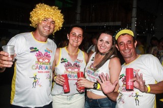 
<a style='margin-left: 5px;' class='btn btn-xs btn-social btn-facebook' href='https://www.facebook.com/sharer/sharer.php?u=https://www.galeramix.com.br/imagem/a63/800-800-90/conteudo/site_galerias/63/baile-de-carnaval-para-casais-ctg-fogao-de-lenha-tijucas-167.jpg' rel='popup' data-width='500' data-height='400'><i class='fa fa-facebook'></i>Compartilhar <span class='hidden-xs'>no Facebook</span>
</a> 
<a class='btn btn-default btn-xs' target='_blank' href='imagem/a63/800-800-90/conteudo/site_galerias/63/baile-de-carnaval-para-casais-ctg-fogao-de-lenha-tijucas-167.jpg'>
<span class='glyphicon glyphicon-cloud-download'></span> Salvar
</a>
