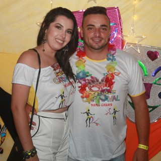 
<a style='margin-left: 5px;' class='btn btn-xs btn-social btn-facebook' href='https://www.facebook.com/sharer/sharer.php?u=https://www.galeramix.com.br/imagem/a63/800-800-90/conteudo/site_galerias/63/baile-de-carnaval-para-casais-ctg-fogao-de-lenha-tijucas-18.jpg' rel='popup' data-width='500' data-height='400'><i class='fa fa-facebook'></i>Compartilhar <span class='hidden-xs'>no Facebook</span>
</a> 
<a class='btn btn-default btn-xs' target='_blank' href='imagem/a63/800-800-90/conteudo/site_galerias/63/baile-de-carnaval-para-casais-ctg-fogao-de-lenha-tijucas-18.jpg'>
<span class='glyphicon glyphicon-cloud-download'></span> Salvar
</a>
