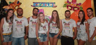 
<a style='margin-left: 5px;' class='btn btn-xs btn-social btn-facebook' href='https://www.facebook.com/sharer/sharer.php?u=https://www.galeramix.com.br/imagem/a63/800-800-90/conteudo/site_galerias/63/baile-de-carnaval-para-casais-ctg-fogao-de-lenha-tijucas-222.jpg' rel='popup' data-width='500' data-height='400'><i class='fa fa-facebook'></i>Compartilhar <span class='hidden-xs'>no Facebook</span>
</a> 
<a class='btn btn-default btn-xs' target='_blank' href='imagem/a63/800-800-90/conteudo/site_galerias/63/baile-de-carnaval-para-casais-ctg-fogao-de-lenha-tijucas-222.jpg'>
<span class='glyphicon glyphicon-cloud-download'></span> Salvar
</a>
