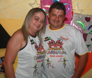 
<a style='margin-left: 5px;' class='btn btn-xs btn-social btn-facebook' href='https://www.facebook.com/sharer/sharer.php?u=https://www.galeramix.com.br/imagem/a63/800-800-90/conteudo/site_galerias/63/baile-de-carnaval-para-casais-ctg-fogao-de-lenha-tijucas-31.jpg' rel='popup' data-width='500' data-height='400'><i class='fa fa-facebook'></i>Compartilhar <span class='hidden-xs'>no Facebook</span>
</a> 
<a class='btn btn-default btn-xs' target='_blank' href='imagem/a63/800-800-90/conteudo/site_galerias/63/baile-de-carnaval-para-casais-ctg-fogao-de-lenha-tijucas-31.jpg'>
<span class='glyphicon glyphicon-cloud-download'></span> Salvar
</a>
