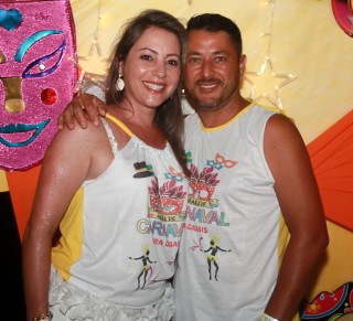 
<a style='margin-left: 5px;' class='btn btn-xs btn-social btn-facebook' href='https://www.facebook.com/sharer/sharer.php?u=https://www.galeramix.com.br/imagem/a63/800-800-90/conteudo/site_galerias/63/baile-de-carnaval-para-casais-ctg-fogao-de-lenha-tijucas-55.jpg' rel='popup' data-width='500' data-height='400'><i class='fa fa-facebook'></i>Compartilhar <span class='hidden-xs'>no Facebook</span>
</a> 
<a class='btn btn-default btn-xs' target='_blank' href='imagem/a63/800-800-90/conteudo/site_galerias/63/baile-de-carnaval-para-casais-ctg-fogao-de-lenha-tijucas-55.jpg'>
<span class='glyphicon glyphicon-cloud-download'></span> Salvar
</a>
