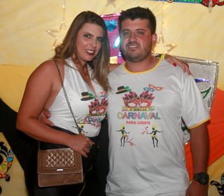 
<a style='margin-left: 5px;' class='btn btn-xs btn-social btn-facebook' href='https://www.facebook.com/sharer/sharer.php?u=https://www.galeramix.com.br/imagem/a63/800-800-90/conteudo/site_galerias/63/baile-de-carnaval-para-casais-ctg-fogao-de-lenha-tijucas-62.jpg' rel='popup' data-width='500' data-height='400'><i class='fa fa-facebook'></i>Compartilhar <span class='hidden-xs'>no Facebook</span>
</a> 
<a class='btn btn-default btn-xs' target='_blank' href='imagem/a63/800-800-90/conteudo/site_galerias/63/baile-de-carnaval-para-casais-ctg-fogao-de-lenha-tijucas-62.jpg'>
<span class='glyphicon glyphicon-cloud-download'></span> Salvar
</a>
