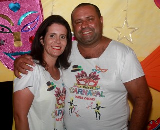 
<a style='margin-left: 5px;' class='btn btn-xs btn-social btn-facebook' href='https://www.facebook.com/sharer/sharer.php?u=https://www.galeramix.com.br/imagem/a63/800-800-90/conteudo/site_galerias/63/baile-de-carnaval-para-casais-ctg-fogao-de-lenha-tijucas-91.jpg' rel='popup' data-width='500' data-height='400'><i class='fa fa-facebook'></i>Compartilhar <span class='hidden-xs'>no Facebook</span>
</a> 
<a class='btn btn-default btn-xs' target='_blank' href='imagem/a63/800-800-90/conteudo/site_galerias/63/baile-de-carnaval-para-casais-ctg-fogao-de-lenha-tijucas-91.jpg'>
<span class='glyphicon glyphicon-cloud-download'></span> Salvar
</a>
