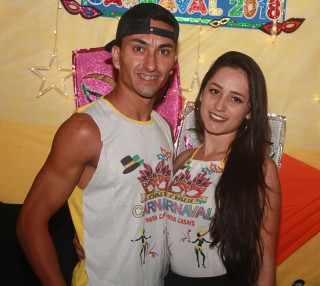 
<a style='margin-left: 5px;' class='btn btn-xs btn-social btn-facebook' href='https://www.facebook.com/sharer/sharer.php?u=https://www.galeramix.com.br/imagem/a63/800-800-90/conteudo/site_galerias/63/baile-de-carnaval-para-casais-ctg-fogao-de-lenha-tijucas-96.jpg' rel='popup' data-width='500' data-height='400'><i class='fa fa-facebook'></i>Compartilhar <span class='hidden-xs'>no Facebook</span>
</a> 
<a class='btn btn-default btn-xs' target='_blank' href='imagem/a63/800-800-90/conteudo/site_galerias/63/baile-de-carnaval-para-casais-ctg-fogao-de-lenha-tijucas-96.jpg'>
<span class='glyphicon glyphicon-cloud-download'></span> Salvar
</a>
