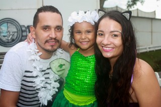 
<a style='margin-left: 5px;' class='btn btn-xs btn-social btn-facebook' href='https://www.facebook.com/sharer/sharer.php?u=https://www.galeramix.com.br/imagem/a64/800-800-90/conteudo/site_galerias/64/carnaval-infantil-casarao-gallotti-tijucas-29.jpg' rel='popup' data-width='500' data-height='400'><i class='fa fa-facebook'></i>Compartilhar <span class='hidden-xs'>no Facebook</span>
</a> 
<a class='btn btn-default btn-xs' target='_blank' href='imagem/a64/800-800-90/conteudo/site_galerias/64/carnaval-infantil-casarao-gallotti-tijucas-29.jpg'>
<span class='glyphicon glyphicon-cloud-download'></span> Salvar
</a>
