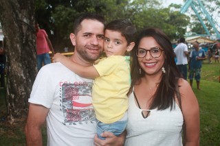 
<a style='margin-left: 5px;' class='btn btn-xs btn-social btn-facebook' href='https://www.facebook.com/sharer/sharer.php?u=https://www.galeramix.com.br/imagem/a64/800-800-90/conteudo/site_galerias/64/carnaval-infantil-casarao-gallotti-tijucas-35.jpg' rel='popup' data-width='500' data-height='400'><i class='fa fa-facebook'></i>Compartilhar <span class='hidden-xs'>no Facebook</span>
</a> 
<a class='btn btn-default btn-xs' target='_blank' href='imagem/a64/800-800-90/conteudo/site_galerias/64/carnaval-infantil-casarao-gallotti-tijucas-35.jpg'>
<span class='glyphicon glyphicon-cloud-download'></span> Salvar
</a>
