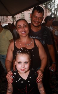 
<a style='margin-left: 5px;' class='btn btn-xs btn-social btn-facebook' href='https://www.facebook.com/sharer/sharer.php?u=https://www.galeramix.com.br/imagem/a64/800-800-90/conteudo/site_galerias/64/carnaval-infantil-casarao-gallotti-tijucas-74.jpg' rel='popup' data-width='500' data-height='400'><i class='fa fa-facebook'></i>Compartilhar <span class='hidden-xs'>no Facebook</span>
</a> 
<a class='btn btn-default btn-xs' target='_blank' href='imagem/a64/800-800-90/conteudo/site_galerias/64/carnaval-infantil-casarao-gallotti-tijucas-74.jpg'>
<span class='glyphicon glyphicon-cloud-download'></span> Salvar
</a>
