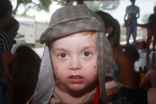 
<a style='margin-left: 5px;' class='btn btn-xs btn-social btn-facebook' href='https://www.facebook.com/sharer/sharer.php?u=https://www.galeramix.com.br/imagem/a64/800-800-90/conteudo/site_galerias/64/carnaval-infantil-casarao-gallotti-tijucas-84.jpg' rel='popup' data-width='500' data-height='400'><i class='fa fa-facebook'></i>Compartilhar <span class='hidden-xs'>no Facebook</span>
</a> 
<a class='btn btn-default btn-xs' target='_blank' href='imagem/a64/800-800-90/conteudo/site_galerias/64/carnaval-infantil-casarao-gallotti-tijucas-84.jpg'>
<span class='glyphicon glyphicon-cloud-download'></span> Salvar
</a>
