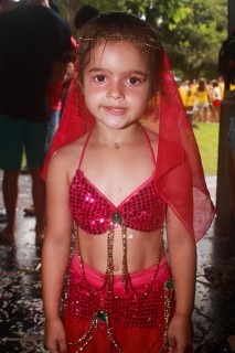 
<a style='margin-left: 5px;' class='btn btn-xs btn-social btn-facebook' href='https://www.facebook.com/sharer/sharer.php?u=https://www.galeramix.com.br/imagem/a64/800-800-90/conteudo/site_galerias/64/carnaval-infantil-casarao-gallotti-tijucas-85.jpg' rel='popup' data-width='500' data-height='400'><i class='fa fa-facebook'></i>Compartilhar <span class='hidden-xs'>no Facebook</span>
</a> 
<a class='btn btn-default btn-xs' target='_blank' href='imagem/a64/800-800-90/conteudo/site_galerias/64/carnaval-infantil-casarao-gallotti-tijucas-85.jpg'>
<span class='glyphicon glyphicon-cloud-download'></span> Salvar
</a>
