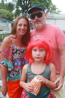 
                            <a style='margin-left: 5px;' class='btn btn-xs btn-social btn-facebook' href='https://www.facebook.com/sharer/sharer.php?u=https://www.galeramix.com.br/imagem/a65/800-800-90/conteudo/site_galerias/65/carnaval-infantil-casarao-gallotti-tijucas-galera-mix-11.jpg' rel='popup' data-width='500' data-height='400'><i class='fa fa-facebook'></i>Compartilhar <span class='hidden-xs'>no Facebook</span>
                        </a> 
                        <a class='btn btn-default btn-xs' target='_blank' href='imagem/a65/800-800-90/conteudo/site_galerias/65/carnaval-infantil-casarao-gallotti-tijucas-galera-mix-11.jpg'>
                            <span class='glyphicon glyphicon-cloud-download'></span> Salvar
                        </a>
                        