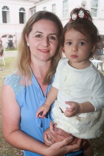 
<a style='margin-left: 5px;' class='btn btn-xs btn-social btn-facebook' href='https://www.facebook.com/sharer/sharer.php?u=https://www.galeramix.com.br/imagem/a65/800-800-90/conteudo/site_galerias/65/carnaval-infantil-casarao-gallotti-tijucas-galera-mix-49.jpg' rel='popup' data-width='500' data-height='400'><i class='fa fa-facebook'></i>Compartilhar <span class='hidden-xs'>no Facebook</span>
</a> 
<a class='btn btn-default btn-xs' target='_blank' href='imagem/a65/800-800-90/conteudo/site_galerias/65/carnaval-infantil-casarao-gallotti-tijucas-galera-mix-49.jpg'>
<span class='glyphicon glyphicon-cloud-download'></span> Salvar
</a>
