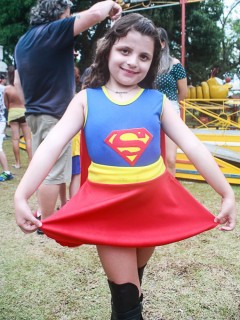 
<a style='margin-left: 5px;' class='btn btn-xs btn-social btn-facebook' href='https://www.facebook.com/sharer/sharer.php?u=https://www.galeramix.com.br/imagem/a65/800-800-90/conteudo/site_galerias/65/carnaval-infantil-casarao-gallotti-tijucas-galera-mix-64.jpg' rel='popup' data-width='500' data-height='400'><i class='fa fa-facebook'></i>Compartilhar <span class='hidden-xs'>no Facebook</span>
</a> 
<a class='btn btn-default btn-xs' target='_blank' href='imagem/a65/800-800-90/conteudo/site_galerias/65/carnaval-infantil-casarao-gallotti-tijucas-galera-mix-64.jpg'>
<span class='glyphicon glyphicon-cloud-download'></span> Salvar
</a>
