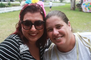 
<a style='margin-left: 5px;' class='btn btn-xs btn-social btn-facebook' href='https://www.facebook.com/sharer/sharer.php?u=https://www.galeramix.com.br/imagem/a65/800-800-90/conteudo/site_galerias/65/carnaval-infantil-casarao-gallotti-tijucas-galera-mix-70.jpg' rel='popup' data-width='500' data-height='400'><i class='fa fa-facebook'></i>Compartilhar <span class='hidden-xs'>no Facebook</span>
</a> 
<a class='btn btn-default btn-xs' target='_blank' href='imagem/a65/800-800-90/conteudo/site_galerias/65/carnaval-infantil-casarao-gallotti-tijucas-galera-mix-70.jpg'>
<span class='glyphicon glyphicon-cloud-download'></span> Salvar
</a>
