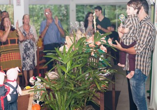 
                                    <a style='margin-left: 5px;' class='btn btn-xs btn-social btn-facebook' href='https://www.facebook.com/sharer/sharer.php?u=https://www.galeramix.com.br/imagem/a66/800-800-90/conteudo/site_galerias/66/pi-2-anos-1.jpg' rel='popup' data-width='500' data-height='400'><i class='fa fa-facebook'></i>Compartilhar <span class='hidden-xs'>no Facebook</span>
                                </a> 
                                <a class='btn btn-default btn-xs' target='_blank' href='imagem/a66/800-800-90/conteudo/site_galerias/66/pi-2-anos-1.jpg'>
                                    <span class='glyphicon glyphicon-cloud-download'></span> Salvar
                                </a>
                                