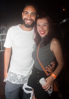 
            <a style='margin-left: 5px;' class='btn btn-xs btn-social btn-facebook' href='https://www.facebook.com/sharer/sharer.php?u=https://www.galeramix.com.br/imagem/a67/800-800-90/conteudo/site_galerias/67/annita-petry-galera-mix-103.jpg' rel='popup' data-width='500' data-height='400'><i class='fa fa-facebook'></i>Compartilhar <span class='hidden-xs'>no Facebook</span>
        </a> 
        <a class='btn btn-default btn-xs' target='_blank' href='imagem/a67/800-800-90/conteudo/site_galerias/67/annita-petry-galera-mix-103.jpg'>
            <span class='glyphicon glyphicon-cloud-download'></span> Salvar
        </a>
        