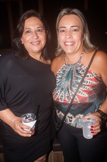 
<a style='margin-left: 5px;' class='btn btn-xs btn-social btn-facebook' href='https://www.facebook.com/sharer/sharer.php?u=https://www.galeramix.com.br/imagem/a67/800-800-90/conteudo/site_galerias/67/annita-petry-galera-mix-121.jpg' rel='popup' data-width='500' data-height='400'><i class='fa fa-facebook'></i>Compartilhar <span class='hidden-xs'>no Facebook</span>
</a> 
<a class='btn btn-default btn-xs' target='_blank' href='imagem/a67/800-800-90/conteudo/site_galerias/67/annita-petry-galera-mix-121.jpg'>
<span class='glyphicon glyphicon-cloud-download'></span> Salvar
</a>
