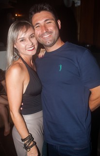 
<a style='margin-left: 5px;' class='btn btn-xs btn-social btn-facebook' href='https://www.facebook.com/sharer/sharer.php?u=https://www.galeramix.com.br/imagem/a67/800-800-90/conteudo/site_galerias/67/annita-petry-galera-mix-125.jpg' rel='popup' data-width='500' data-height='400'><i class='fa fa-facebook'></i>Compartilhar <span class='hidden-xs'>no Facebook</span>
</a> 
<a class='btn btn-default btn-xs' target='_blank' href='imagem/a67/800-800-90/conteudo/site_galerias/67/annita-petry-galera-mix-125.jpg'>
<span class='glyphicon glyphicon-cloud-download'></span> Salvar
</a>
